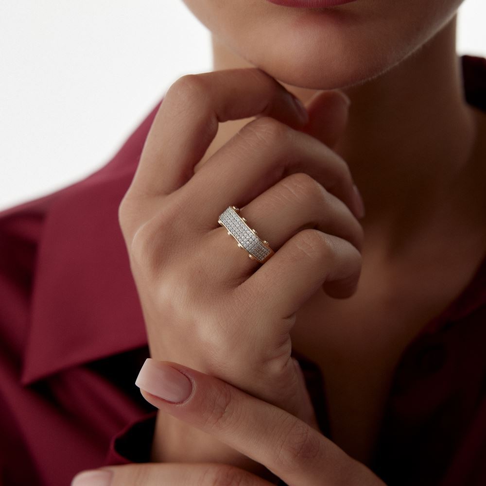 Pembe Köşelı Yüzük