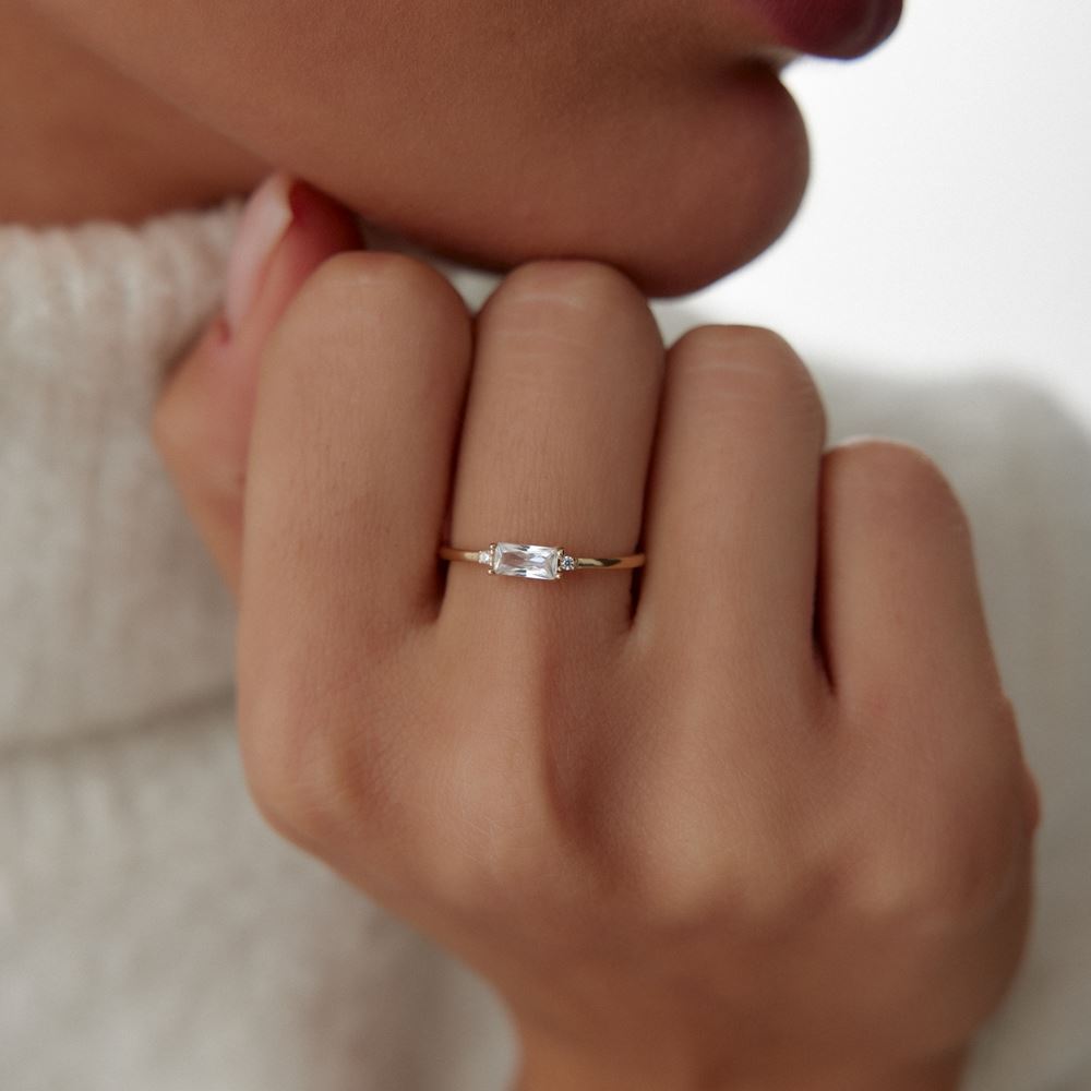 Baget Taşlı Tasarım Yüzük