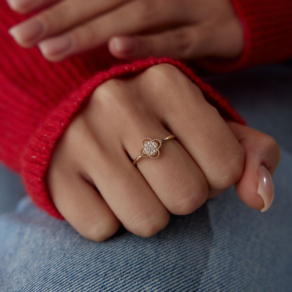 Yonca Taşlı Yüzük