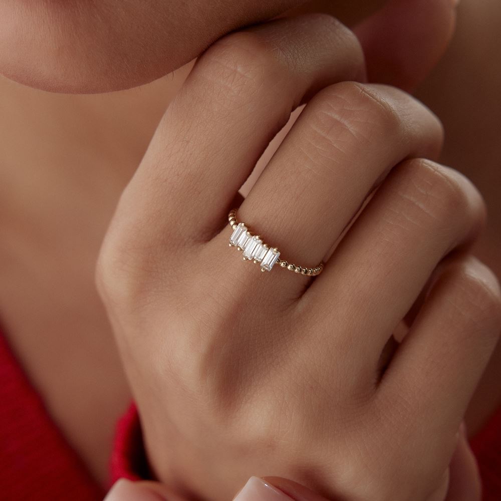 Burgu Tasarım Baget Taşlı Yüzük