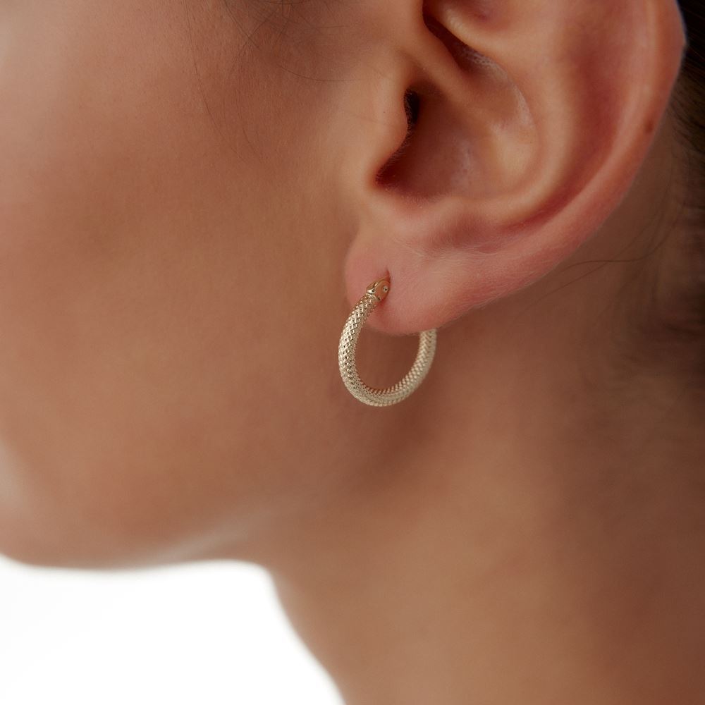 Nokta Oval Tasarım Halka Küpe