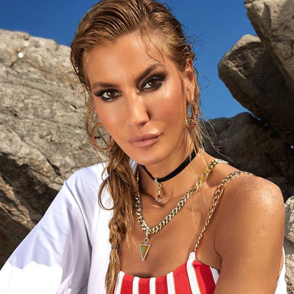 Zümrüt Pramit Kolye Ucu Charm