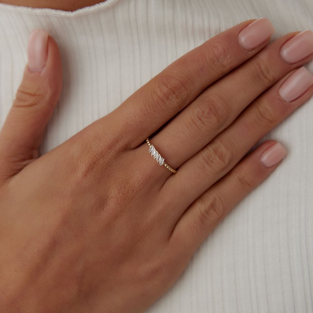 Baget Çapraz Sıralı Yüzük