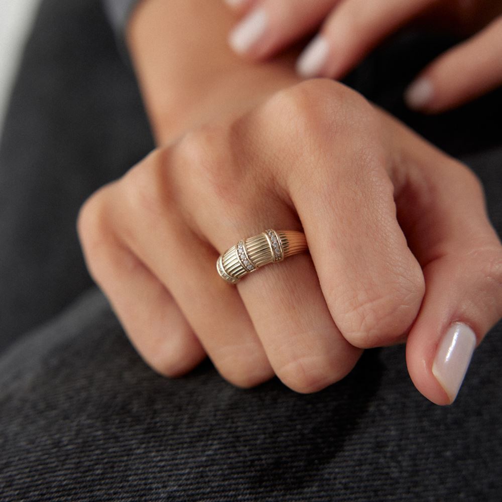 Burgu Taşlı Tasarım Yüzük