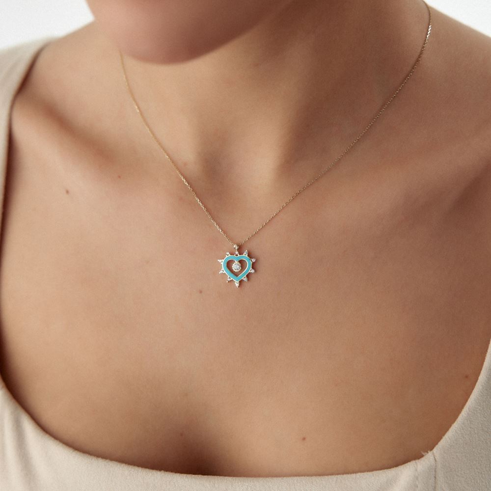 Mineli Taşlı Kalpli Kolye