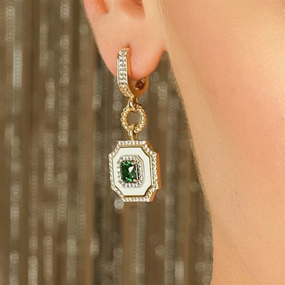 Beyaz Mineli Zümrüt Taşlı Küpe