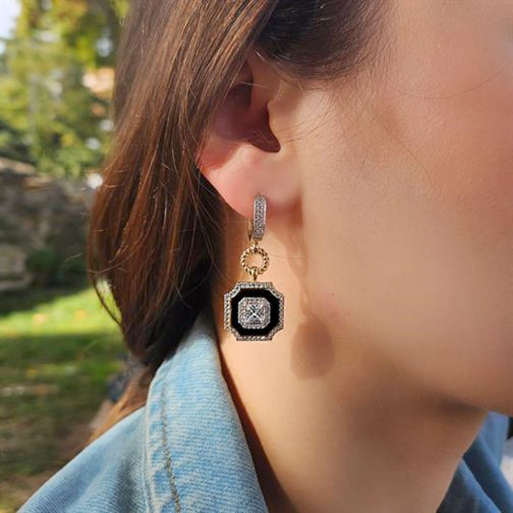 Siyah Mineli Taşlı Küpe